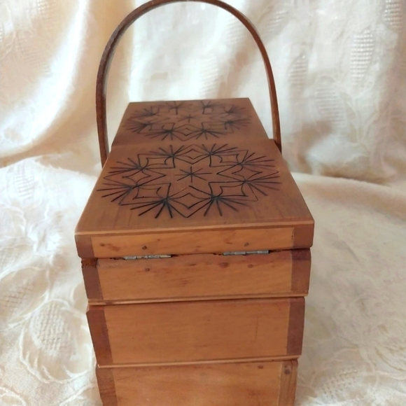 Vintage Wood Sewing Box Storage Box Notions Folk Art - Picture 3 of 6